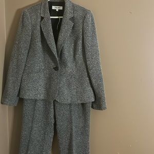 Vintage two piece pant suit 16/12